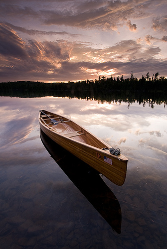 taking great canoe and sunset pictures • paddlinglight.com
